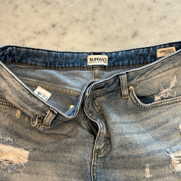 Buffalo Jean shorts - Picture 3 of 3